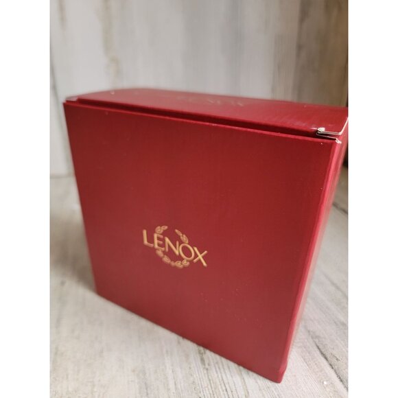 Lenox NEW Manger nativity scene mistletoe Park set Xmas enesco - Picture 6 of 6